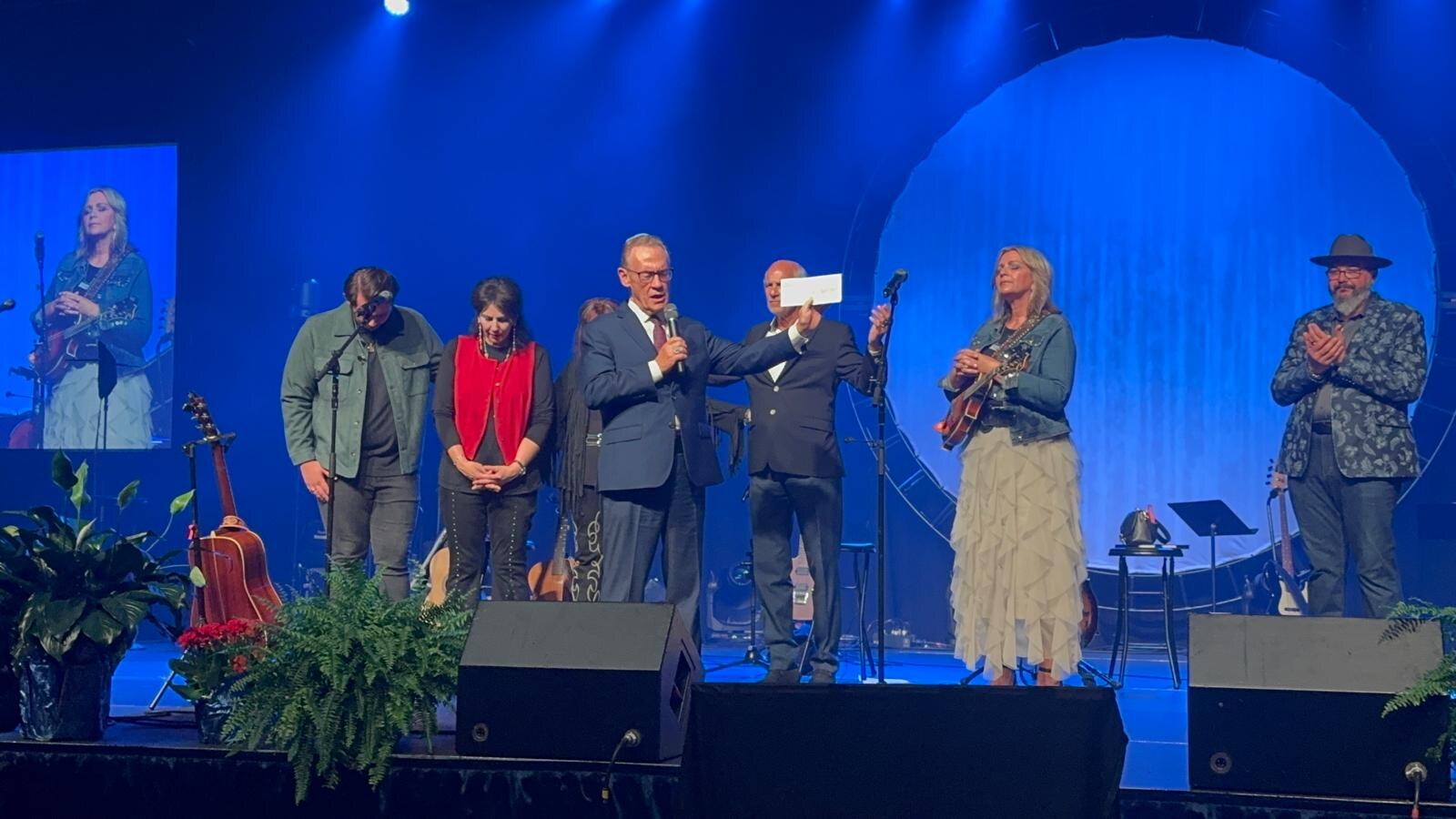 The Isaacs durante Messiah 2026