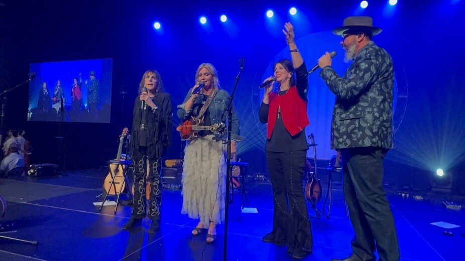 The Isaacs en el escenario de Messiah 2026